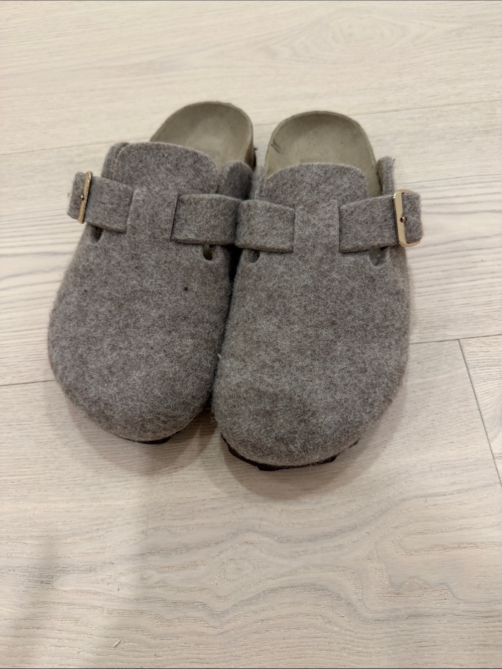 Mango Kids Wool Felt Buckle Slip-On Clogs in Heather Gray